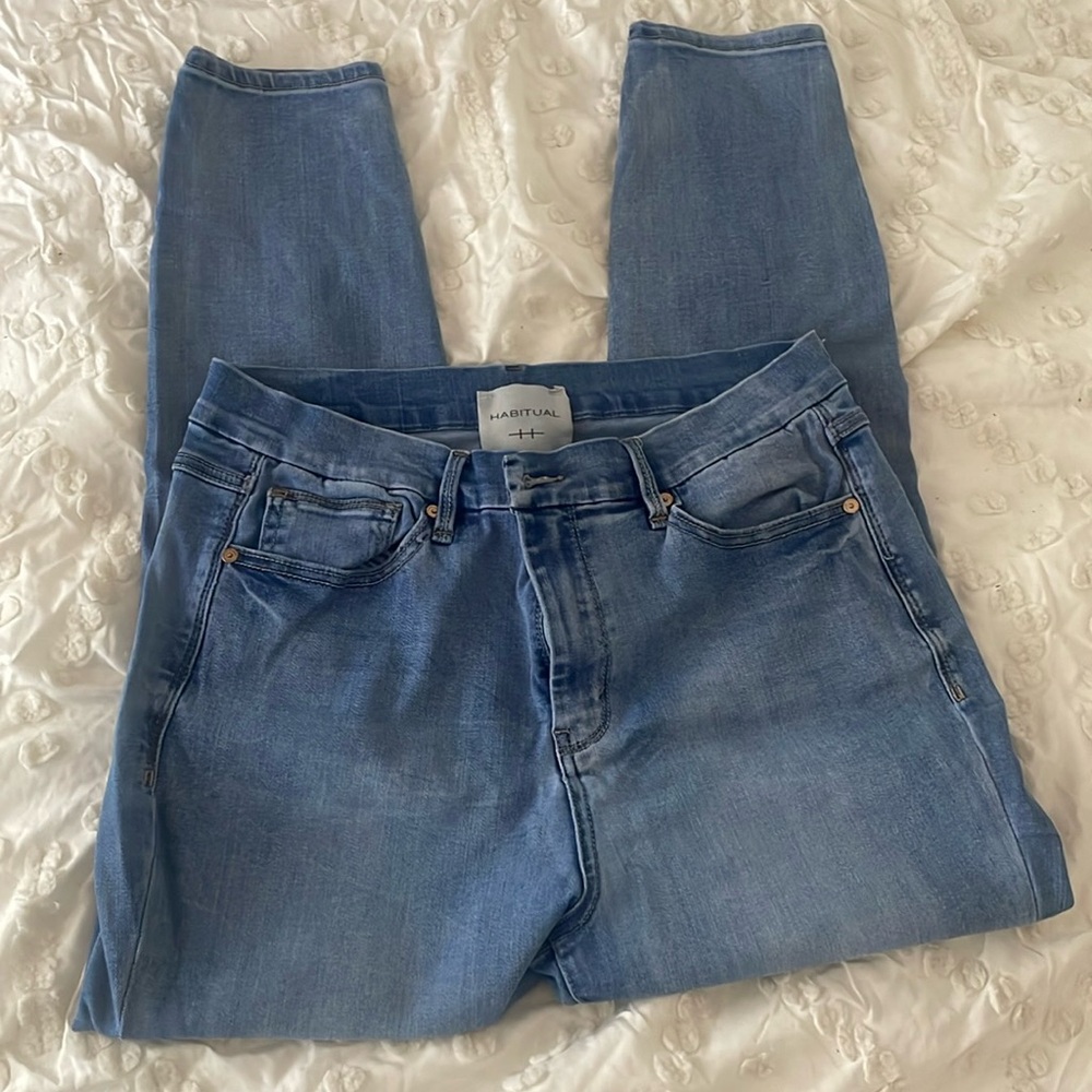 🚨FLASH SALE!🚨✨Habitual Cressa High Rise Ankle Jeans✨